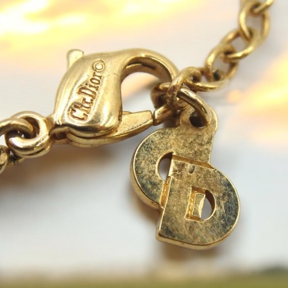 DIOR Signature Necklace ✨💛😍 - Picture 7 of 9